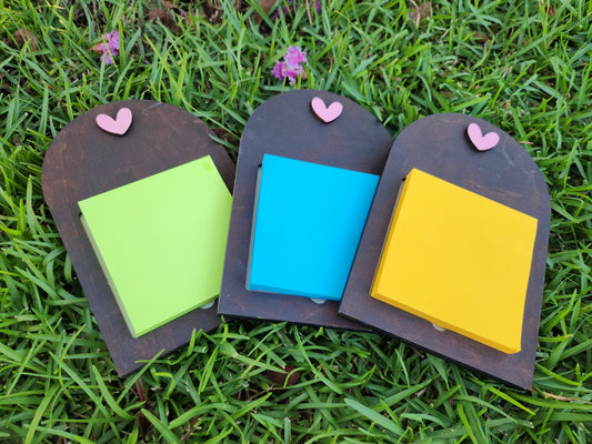 Personalized Wooden Post-it® Holder – Custom Heart Detail-Rogue Magnolia Custom Designs