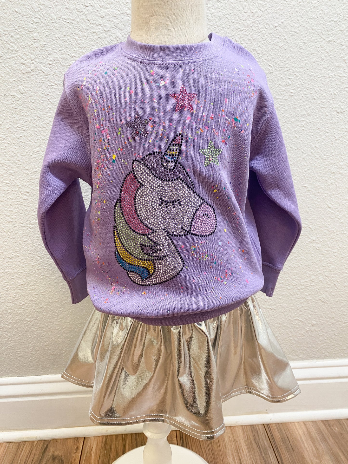 Lavender Rhinestone Unicorn Sweatshirt – Girls Sparkle Pullover