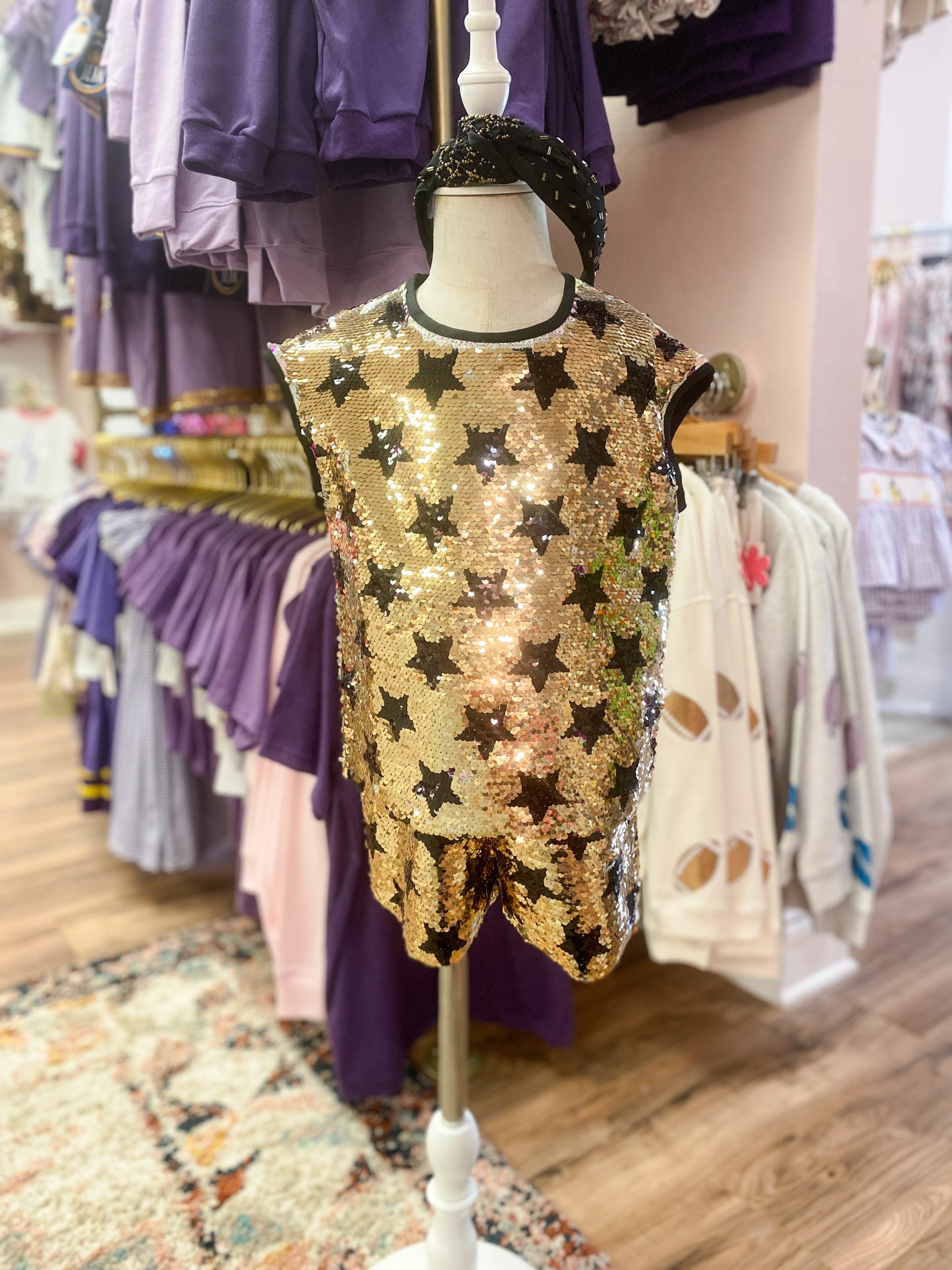 SEQUIN STAR SHORTS-GOLD