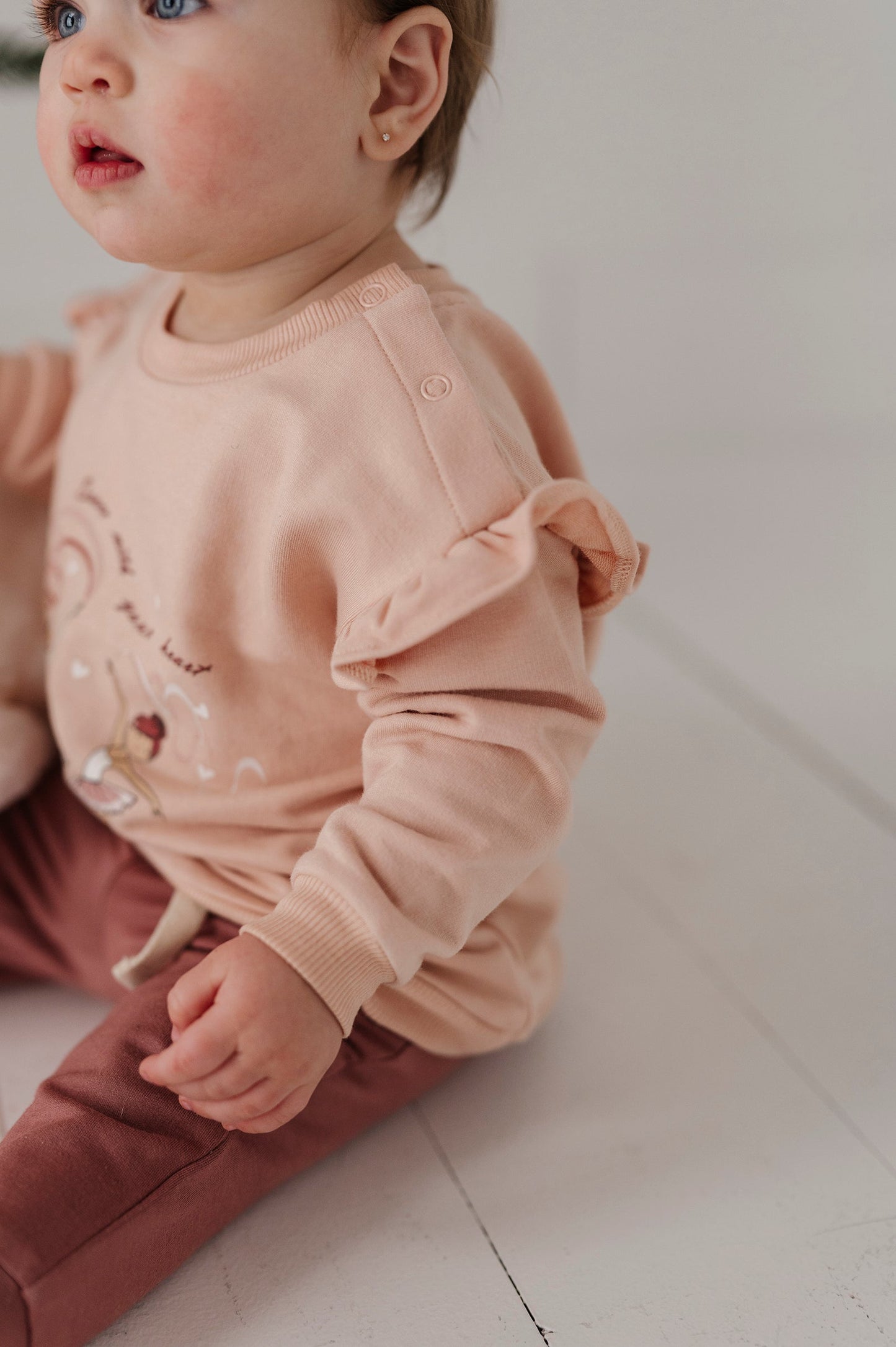 DANCE WITH YOUR HEART RUFFLE SWEATSHIRT